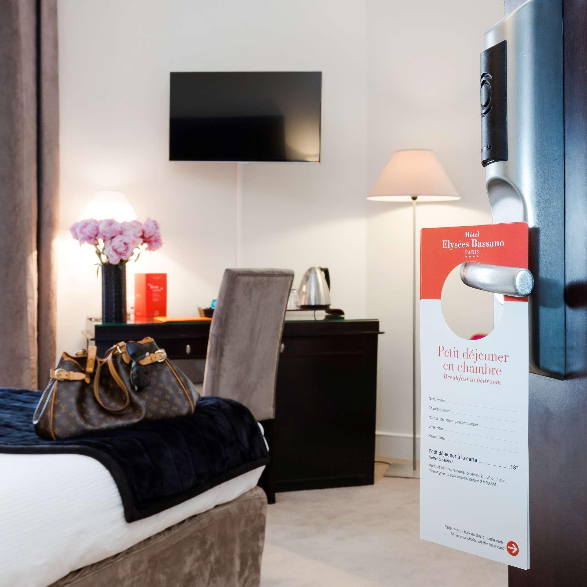 Hotel Elysees Bassano Παρίσι Εξωτερικό φωτογραφία