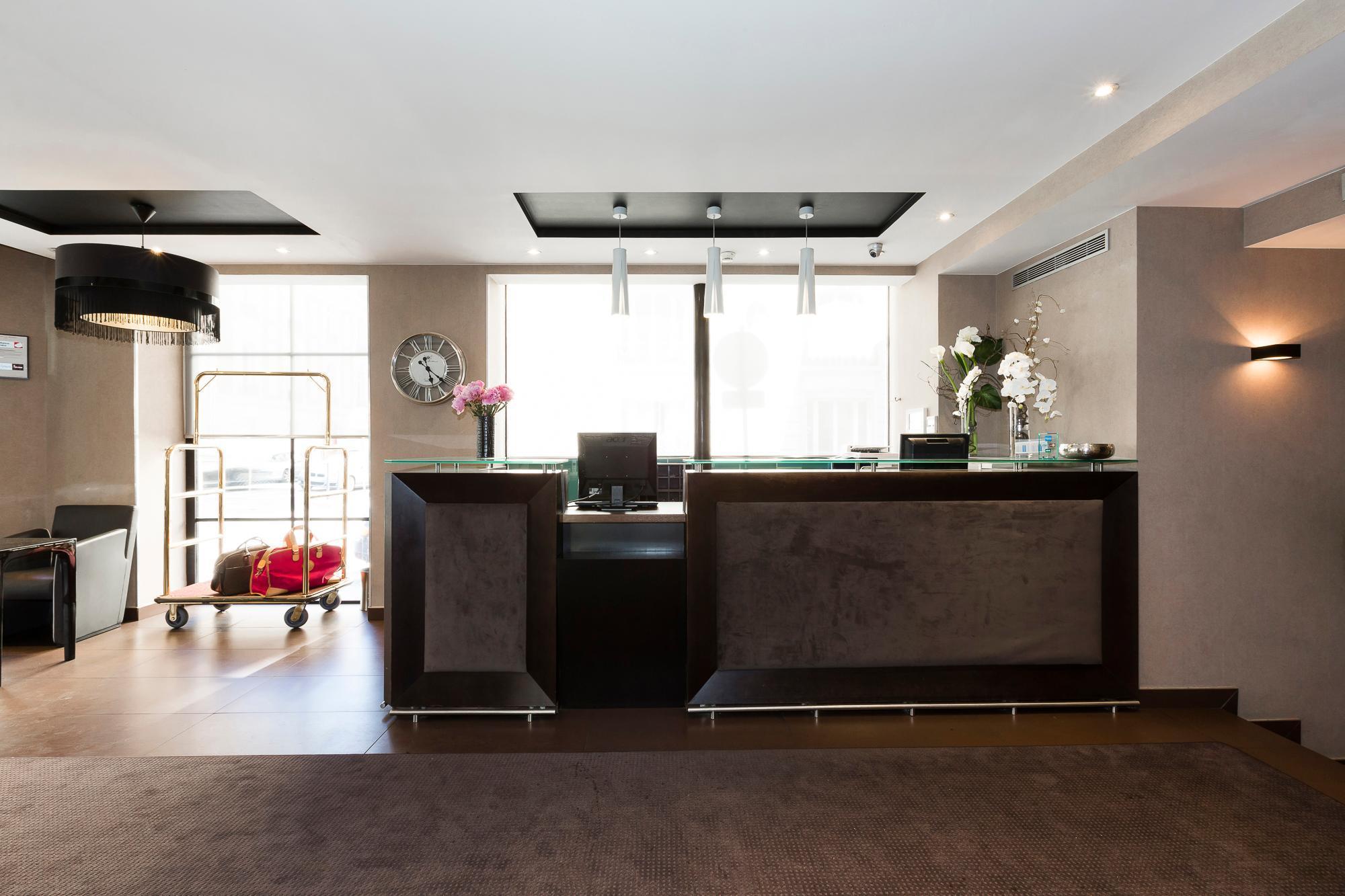 Hotel Elysees Bassano Παρίσι Εξωτερικό φωτογραφία