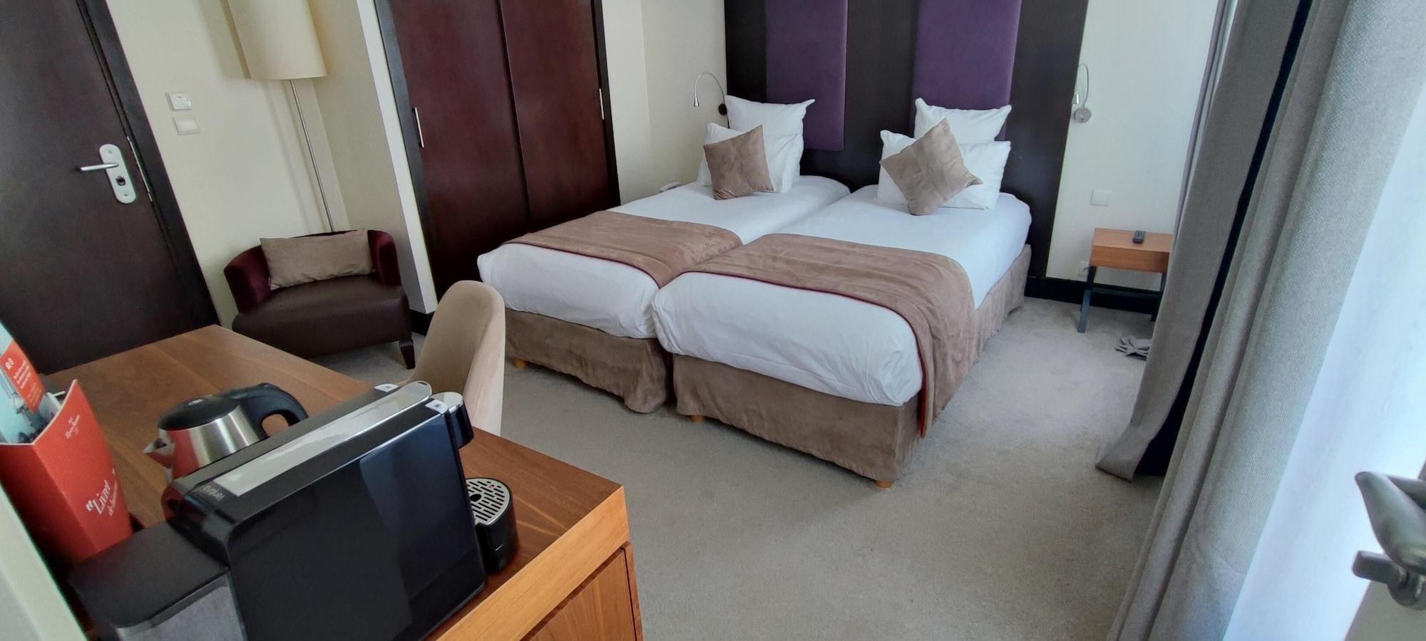 Hotel Elysees Bassano Παρίσι Εξωτερικό φωτογραφία